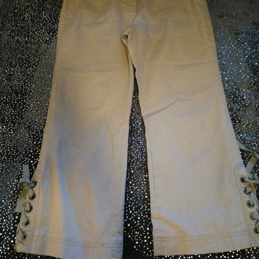 Tan khaki capris